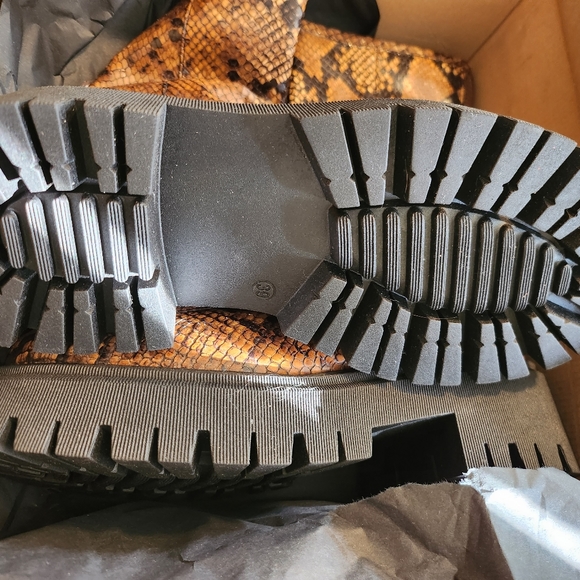 Free People Madison Loafer Boots size 9 - Picture 5 of 8